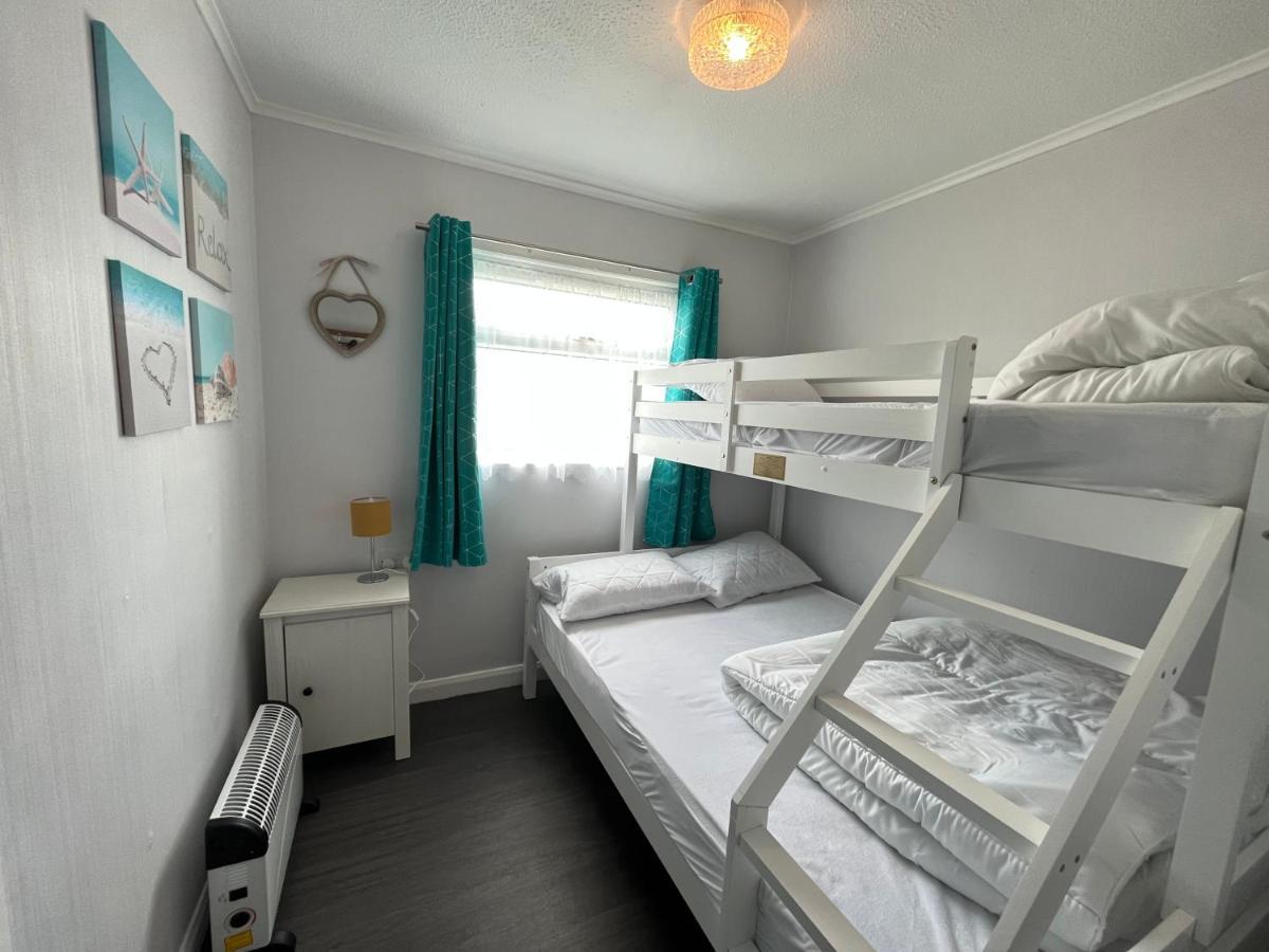 Macs Shack, California Sands, Scratby - Two Bed Chalet, Sleeps 5, Pet Friendly, Free Pool Passes Plus Linen And Towels Included Great Yarmouth Exterior foto